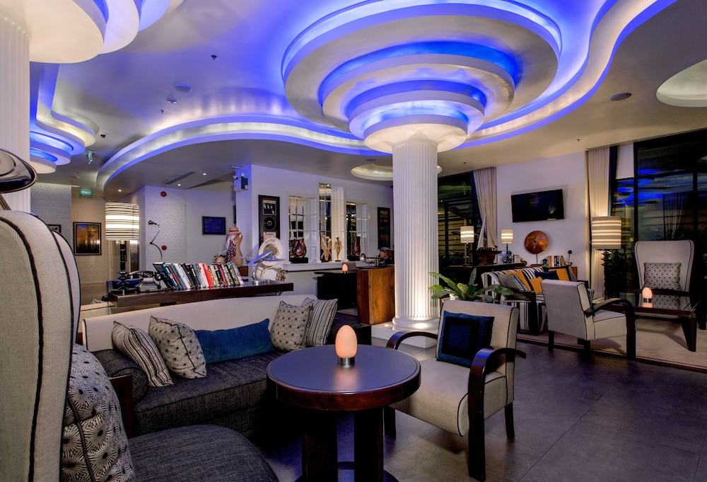 wave hotel pattaya