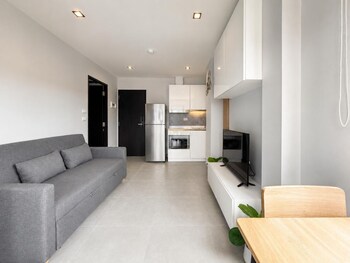 boutique bliss 1br t1 506
