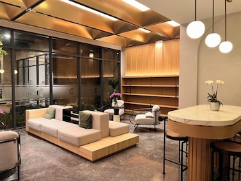 vinhomes grand park masterise center