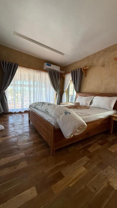 zanz bay hotel