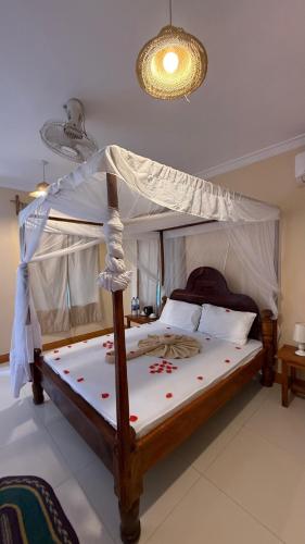 zanz bay hotel