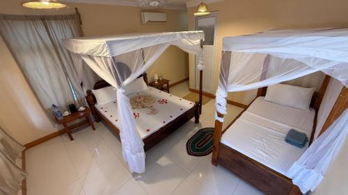 zanz bay hotel