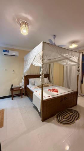 zanz bay hotel