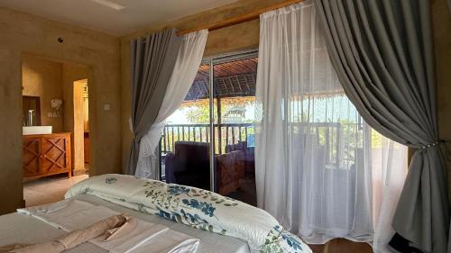 zanz bay hotel