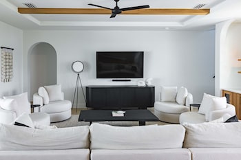 The Fairhaven House At Solaire Lunara Bay,,2 star