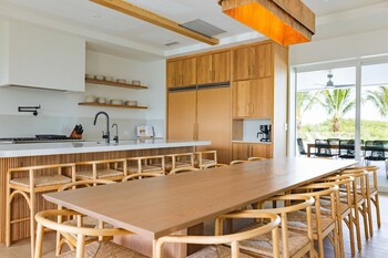 The Fairhaven House At Solaire Lunara Bay,,2 star