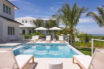The Fairhaven House At Solaire Lunara Bay,,2 star