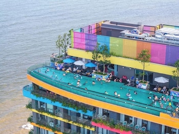 flamingo hai tien sea view