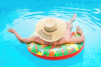 compass hotel beaufort by margaritaville