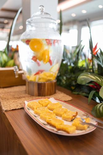 compass hotel beaufort by margaritaville