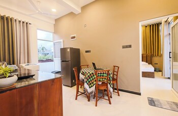 Sasnidu Villa,,4 star