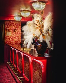Madame C,,4 star