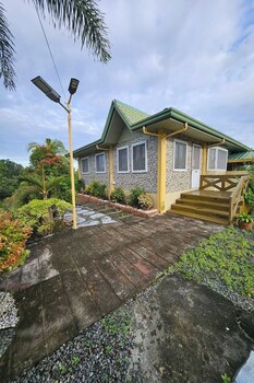michaels homestay farm villa nr patar beach and bolinao falls