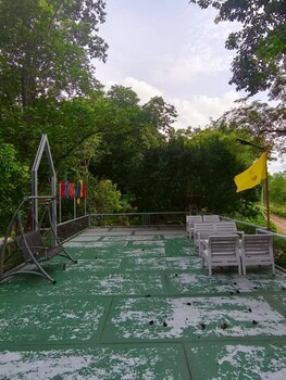 Phawaeng Resort,,2 star