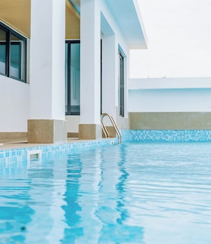 glorious luxury apartments