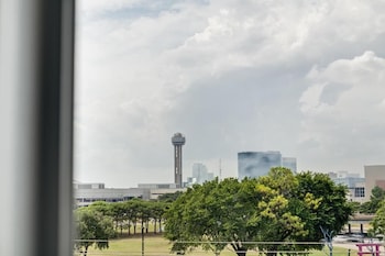 modern cityviews i gym i free parking