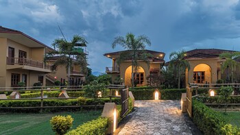 munal and mayur resort