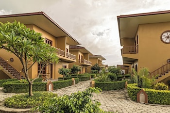 munal and mayur resort