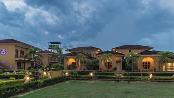 munal and mayur resort