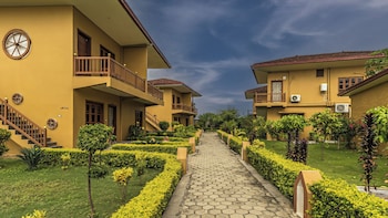 munal and mayur resort