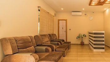 Munal And Mayur Resort,,3 star