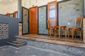 twospaces living at bunda nana residence gianyar