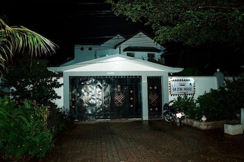 64 zenj house