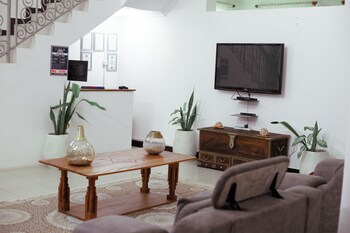 64 zenj house