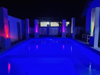 64 Zenj House,,3 star