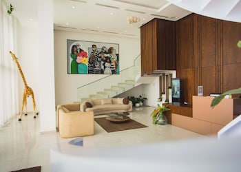 Accra Luxury Apartments At Essence,,4 star