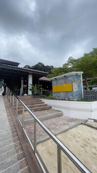 perhentian arwana resort bluestar
