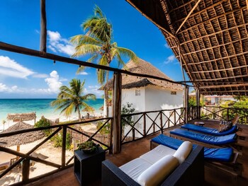 zanzibar beach escape