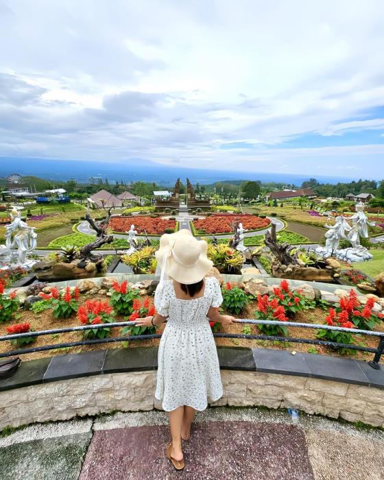 the blooms villa