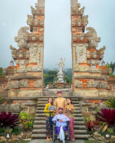 the blooms villa