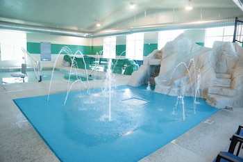 Splash Canyon Hotel,,2 star