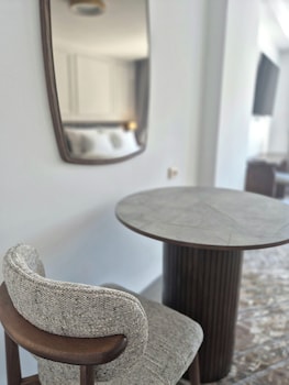 Dovrinn Boutique Aparthotel Downtown,,0 star