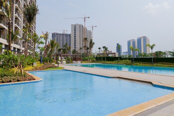 Studio Near Mall At Sky House Bsd Apartment,,2 star