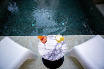 hay hotel adult only