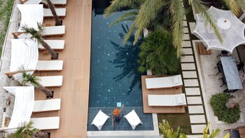 hay hotel adult only