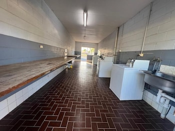 Coolgardie Caravan Park,,1 star