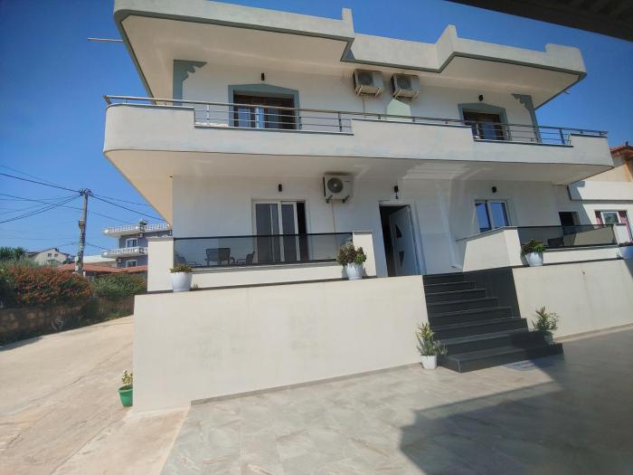 villa leozeka