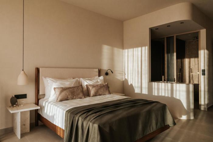 amente mindful suites