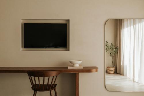 amente mindful suites