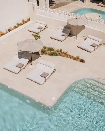 amente mindful suites
