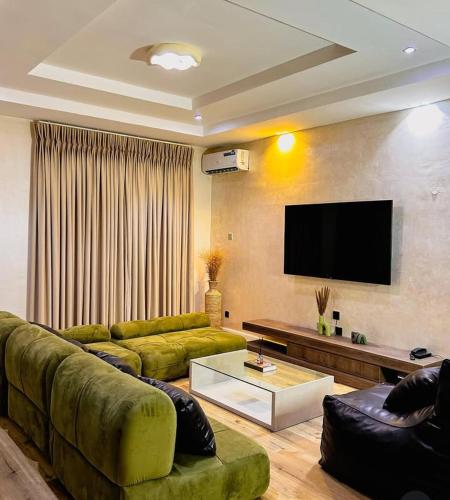 nook and cranny apartment
