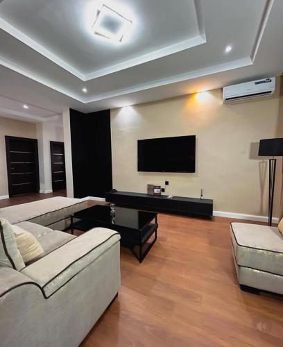 nook and cranny apartment