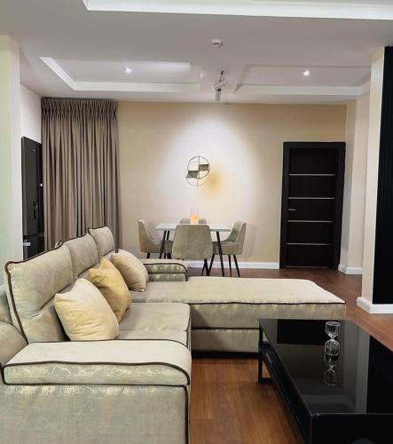 nook and cranny apartment