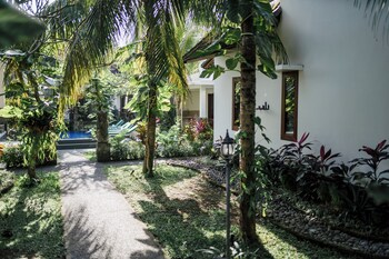 sundhara view ubud