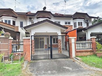 Indahpura Kulai,,3 star