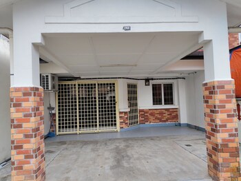 Indahpura Kulai,,3 star